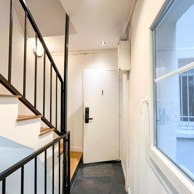 UrbanFlat 201 - Beautiful 2 Bedroom Flat in the center of Paris - Appartement - 36