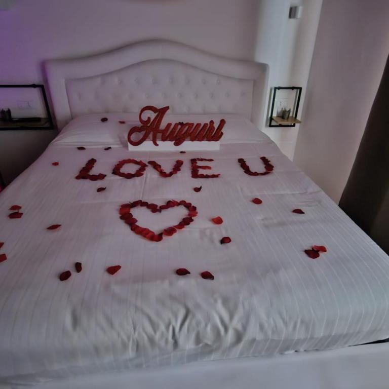 Lovely Suite, Villa Joy Verona , Luxury Romantic Suite with Jacuzzi, City Center - Appartamento - 10