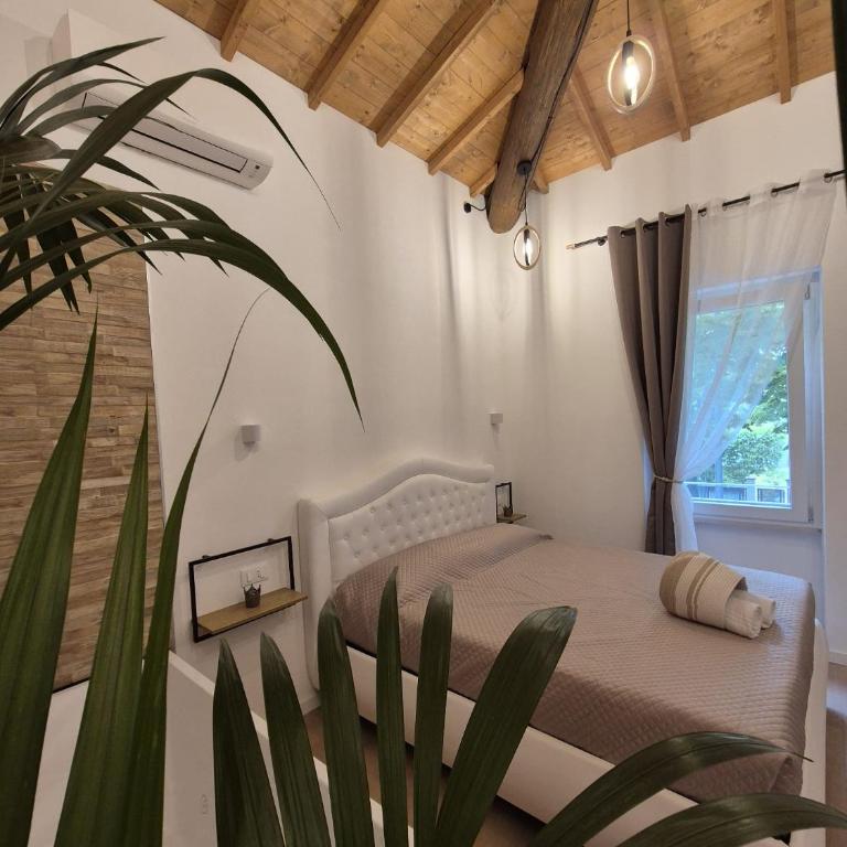 Lovely Suite, Villa Joy Verona , Luxury Romantic Suite with Jacuzzi, City Center - Appartamento - 3