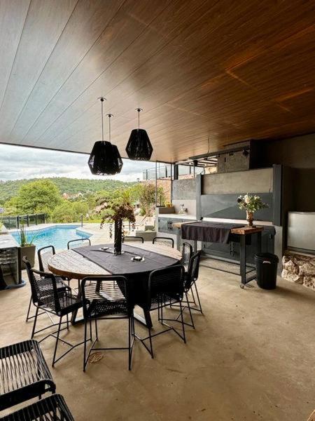 Casa minimalista con vistas a las sierras - Casa de 2 dormitorios - 18