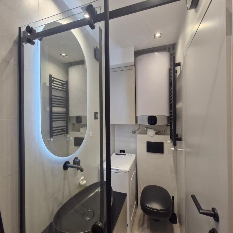 Urban Central Stay Belgrade - One-Bedroom Apartment - 29