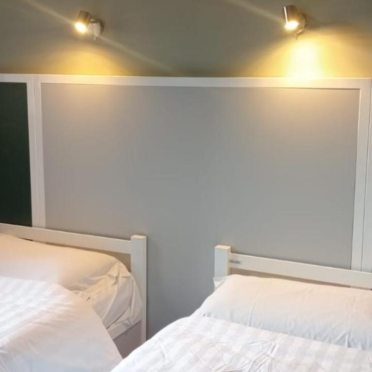 Roma Scout Center - Camera Familiare con Bagno Privato - 8