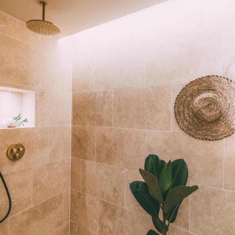 Residence Alpi - Private Spa & Living - Four-Bedroom Chalet with Sauna and Outdoor Whirlpool - 67