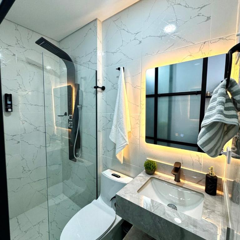 Modern studio apartment with rooftop, Chicó Norte - Apartamento de 1 dormitorio - 25