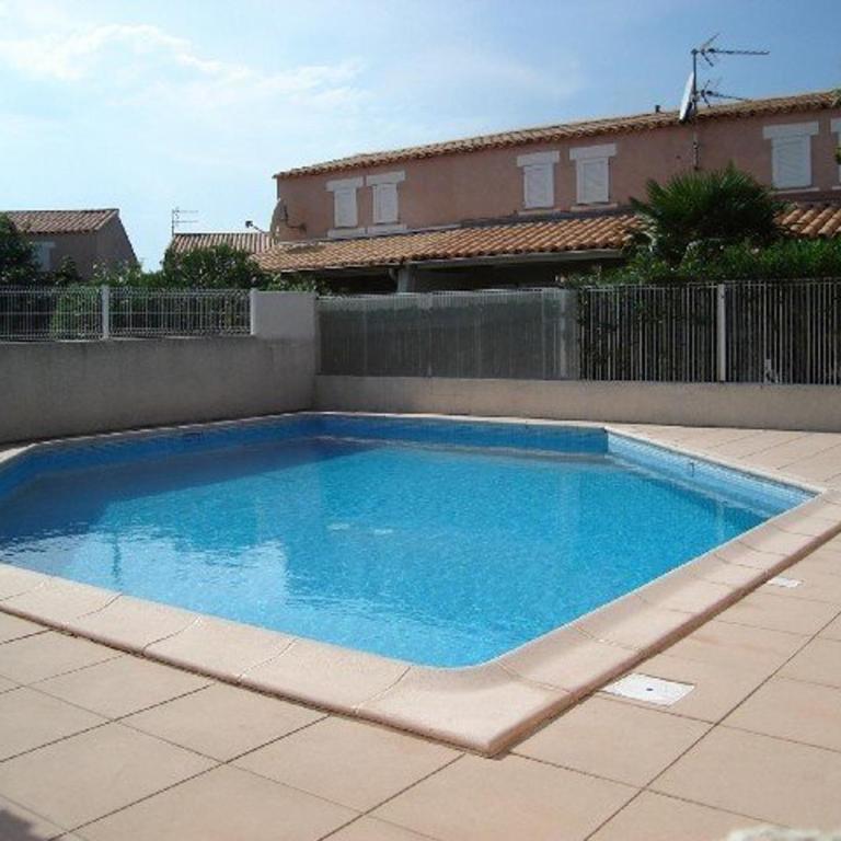 Villa climatisée pour 6 avec piscine et parking proche plage - FR-1-607-42 - Maison de Vacances - 14