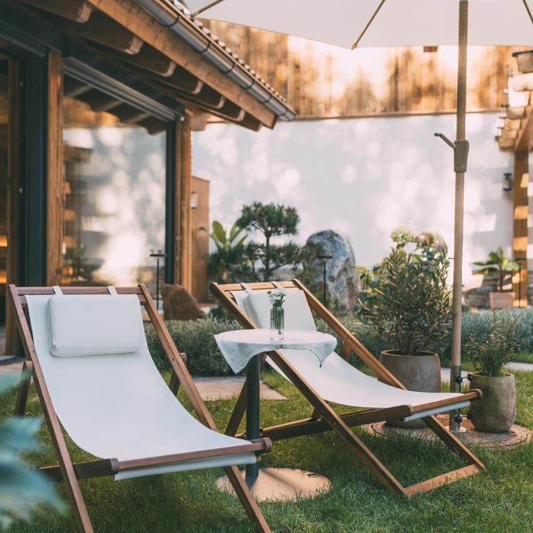Residence Alpi - Private Spa & Living - Four-Bedroom Chalet with Sauna and Outdoor Whirlpool - 90