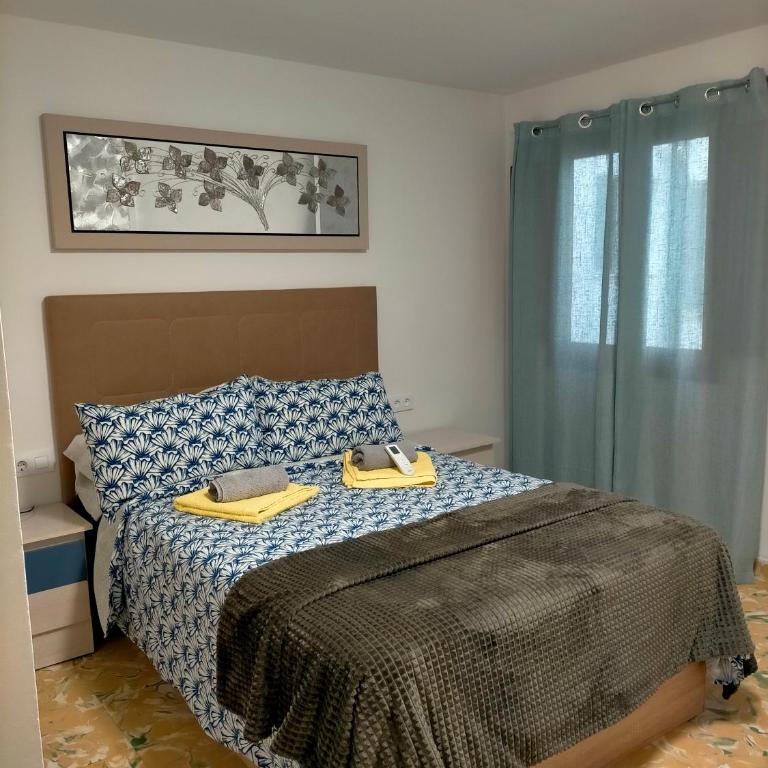 Desigual apartamento con 3 AC - Apartamento de 2 dormitorios con balcón - 3