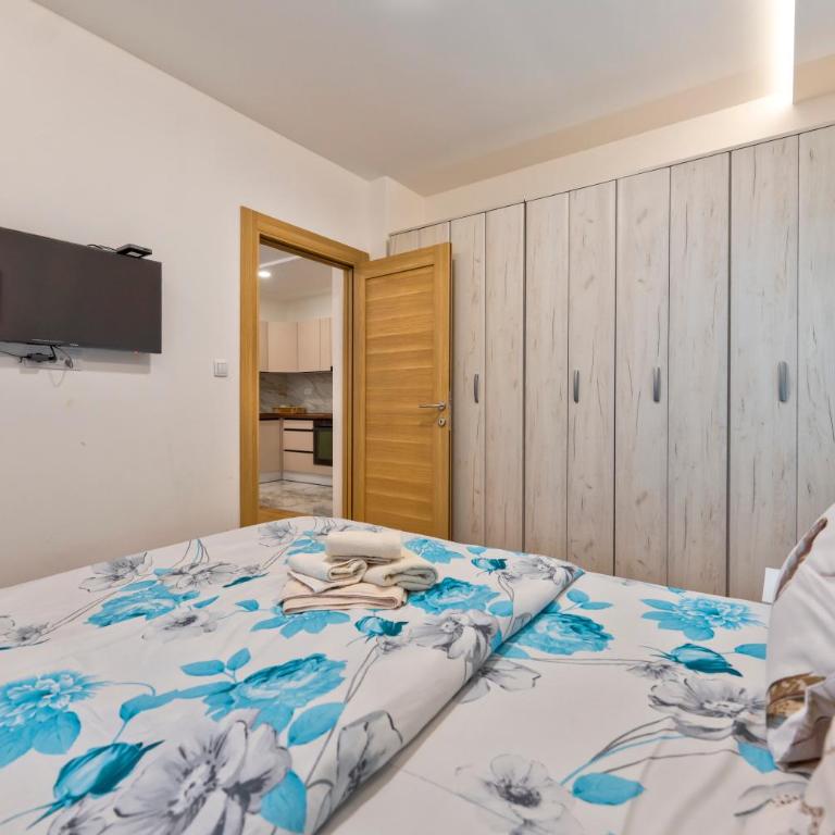 Vip Jovan 83 - One-Bedroom Apartment - 4