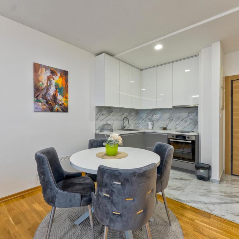 Vip Jovan 83 - One-Bedroom Apartment - 6