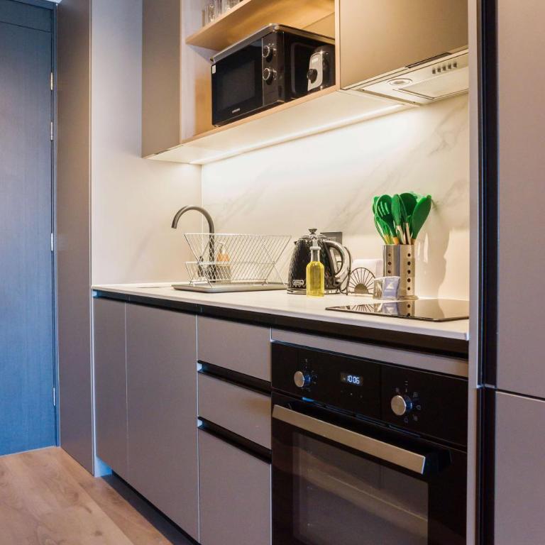 Chic Urban Retreat Studio for 3 in Las Condes - Apartment - 18