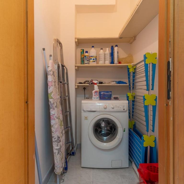 15 min to Historic Center, 5 min to Bus, Balcony - Appartamento con 2 Camere da Letto - 22