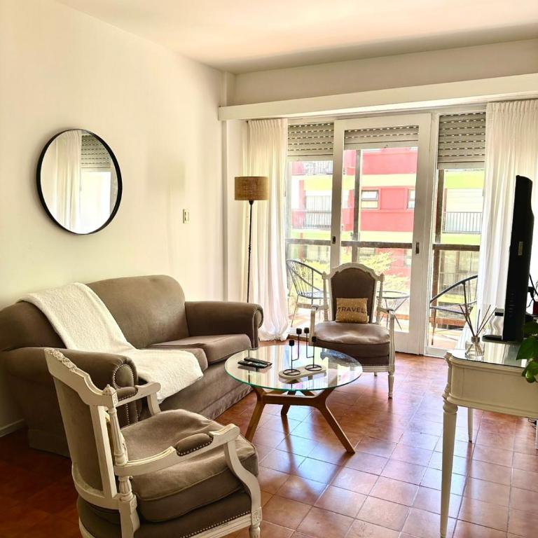 Departamento en Mar del Plata, La Perla - One-Bedroom Apartment - 1