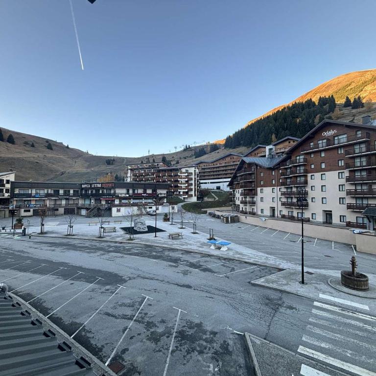 Appartement moderne 2 pièces au pied des pistes à Auris en Oisans - Appartement 1 Chambre - 12