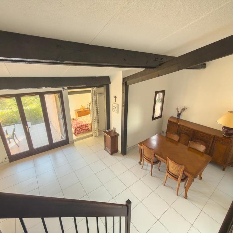 Joli cocon , terrasse, vue mer, piscine - Appartement 2 Chambres - 11