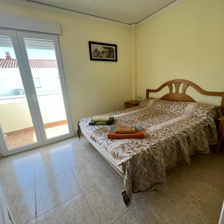Apartamento planta baja en la playa de Javea, reserva minima 10 noches - Apartamento de 3 dormitorios - 3