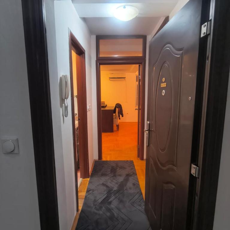 Apartman Luka - One-Bedroom Apartment - 9