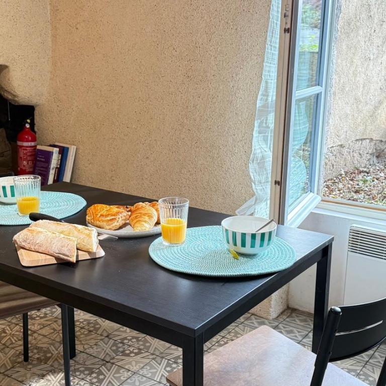 L'Atelier Paget 2 pers Face Château place de Parking - Apartment mit 1 Schlafzimmer - 2