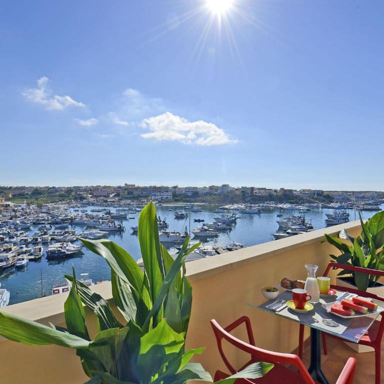 Best Western Hotel Martello - Junior Queen Suite with Sofa Bed and Terrace - Sea View/Non-Smoking - 3