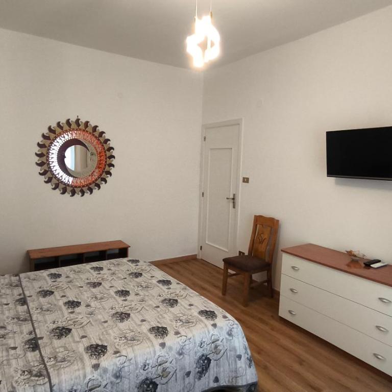 Civico 38 - Camera Familiare con Bagno Privato - 11