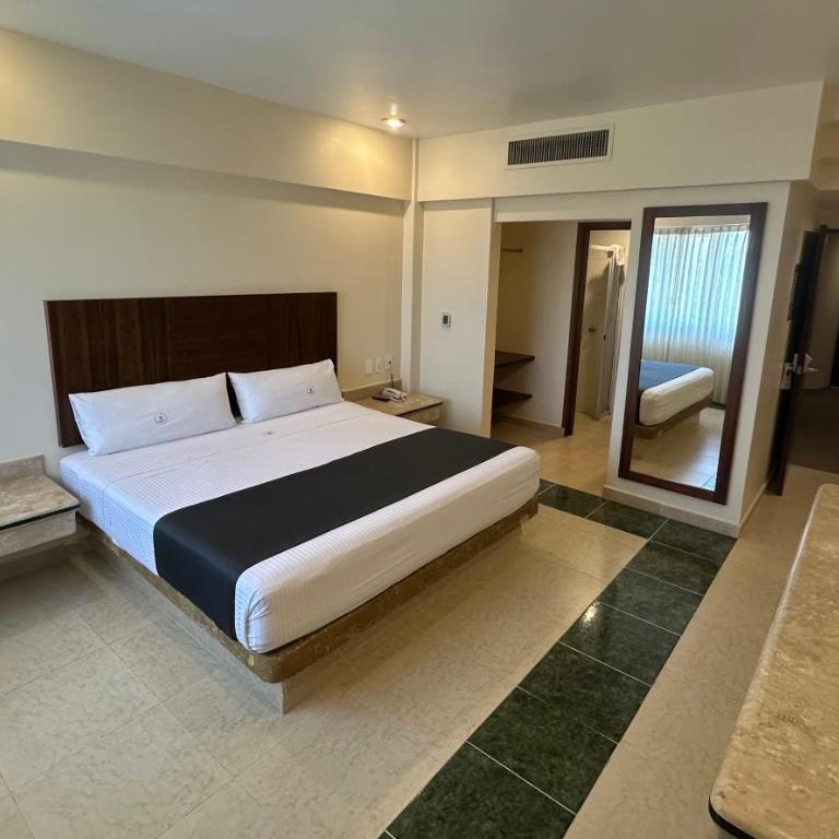 Hotel Real Del Sol - Habitación Estándar - 1 cama grande - 1