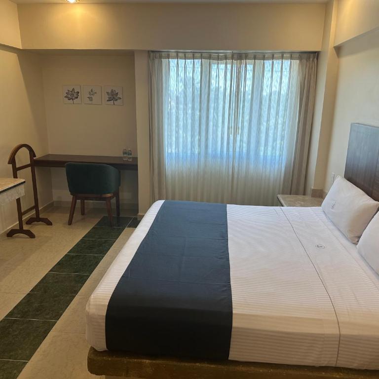 Hotel Real Del Sol - Habitación Estándar - 1 cama grande - 6