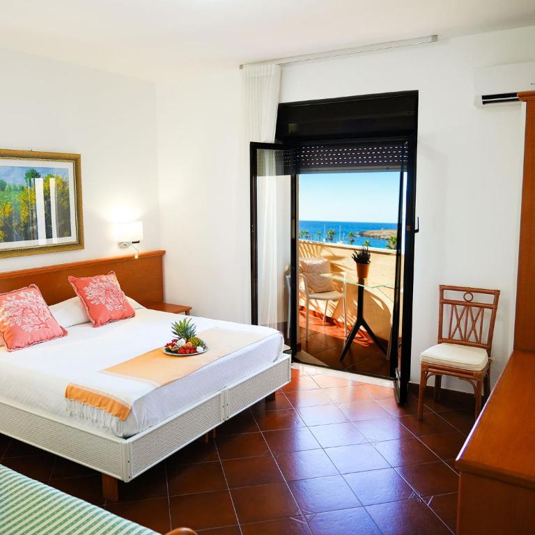Best Western Hotel Martello - Camera Matrimoniale con Vista Mare - 2