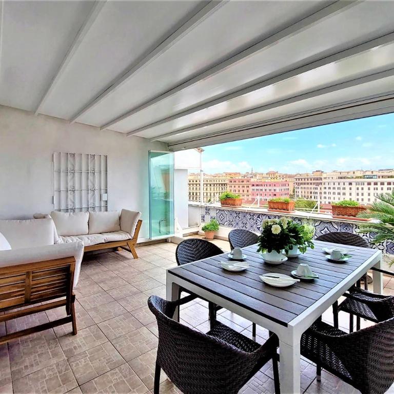 Penthouse with panoramic terrace at the Colosseum - Appartamento con 3 Camere da Letto e Terrazza Panoramica (6 Adulti) - 2