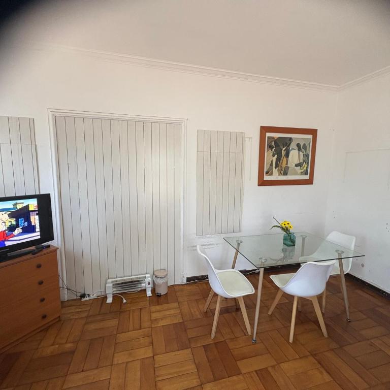 Hostal Gloria Home 6 Norte 983 - Double or Twin Room with Shared Bathroom - 3