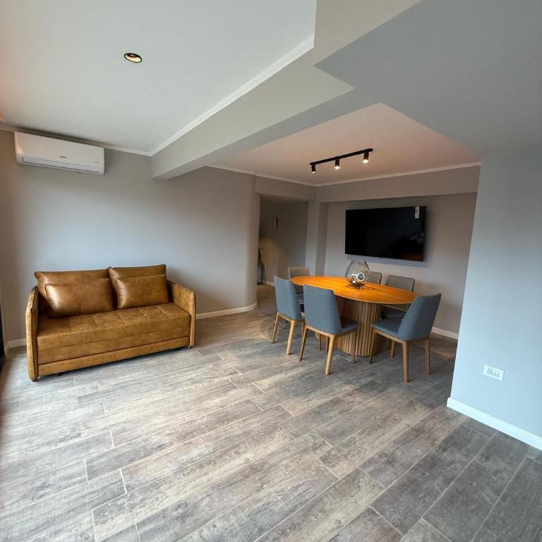 Nogales Apartamentos - Two-Bedroom Apartment with Balcony - 14