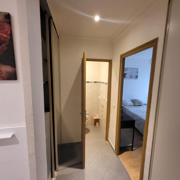 Escapade en plein cœur Antibes - One-Bedroom Apartment - 7