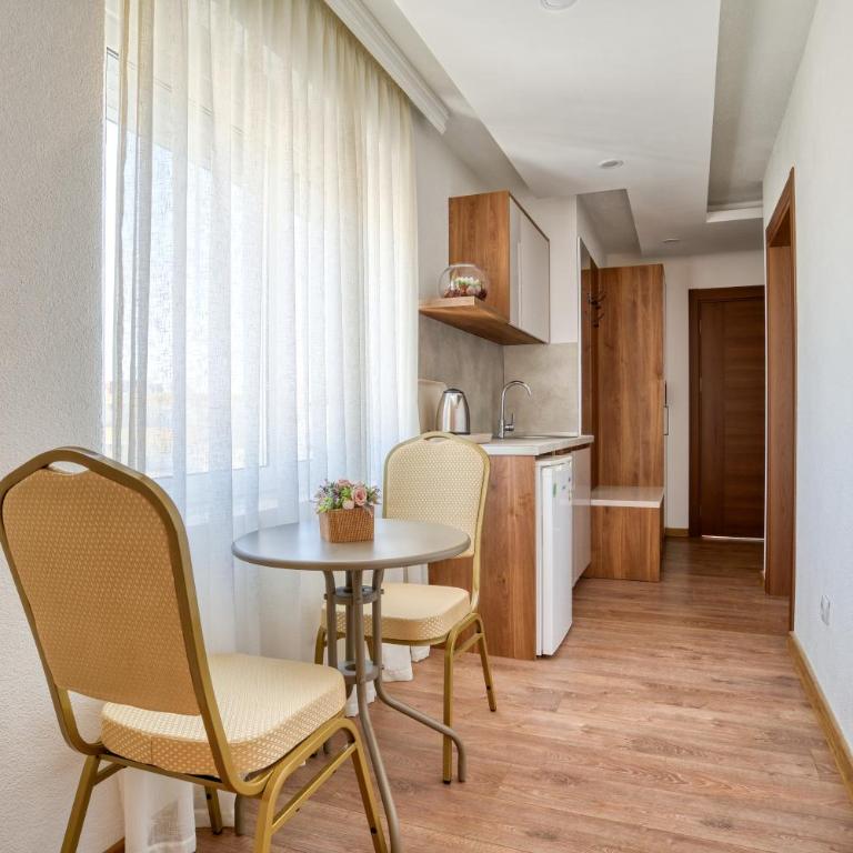 Aqua Lounge Aparthotel Ulcinj - Superior Apartment - 13