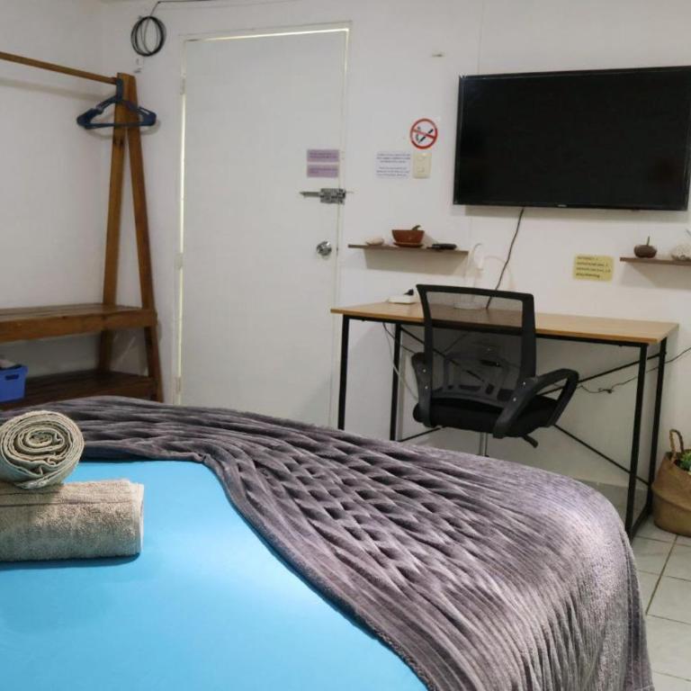 Comfy studio Yaxkin on downtown, 3 block away from sea and sunsets - Estudio - 13