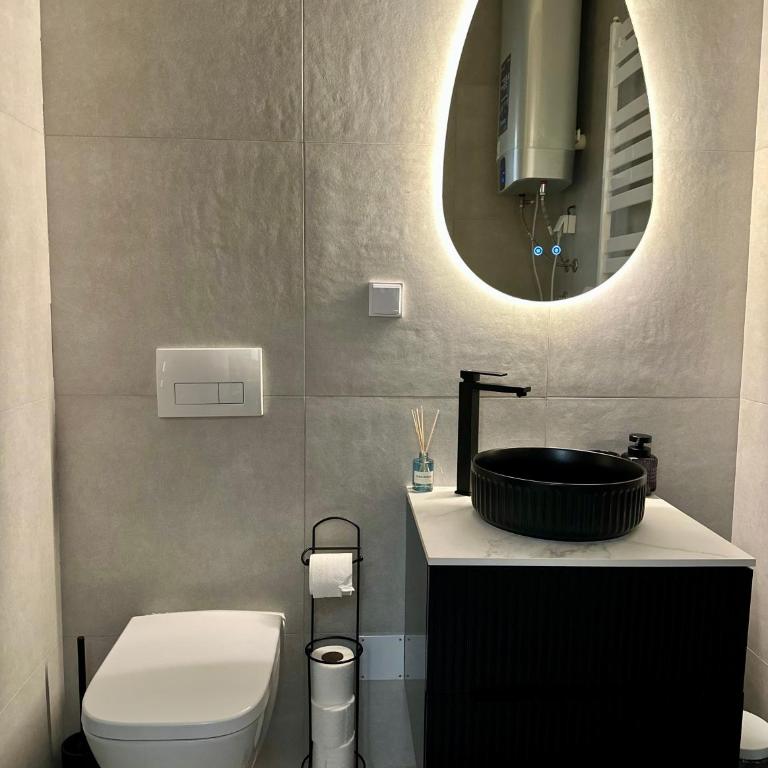 Riviera Suite - One-Bedroom Apartment - 13