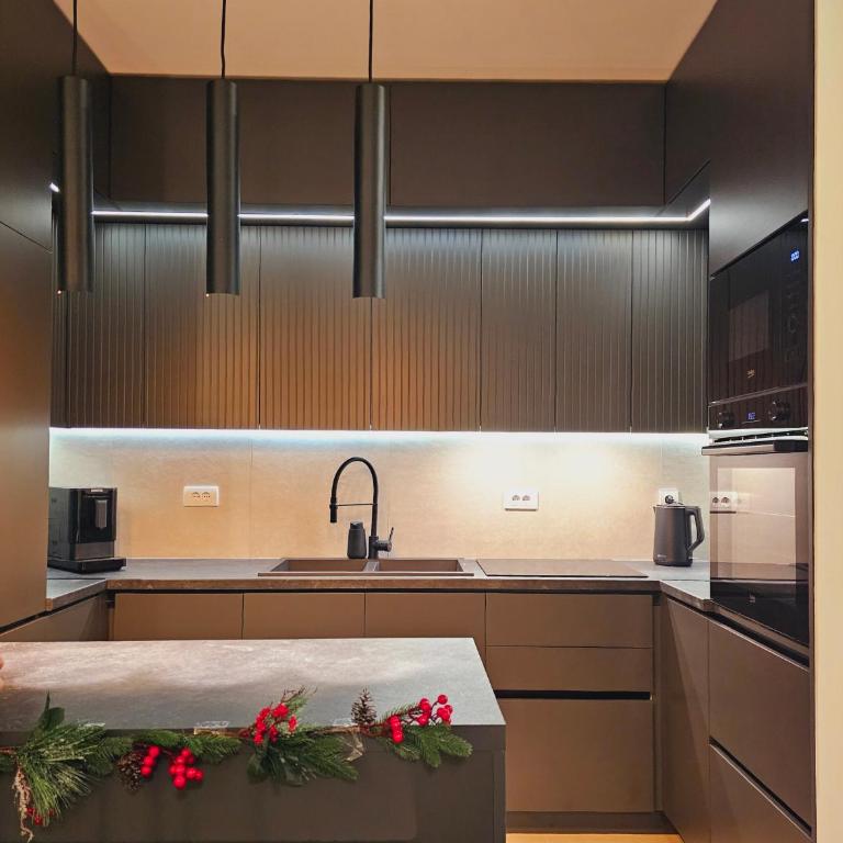 Riviera Suite - One-Bedroom Apartment - 10