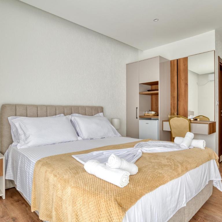 Aqua Lounge Aparthotel Ulcinj - Deluxe Double Room - 17