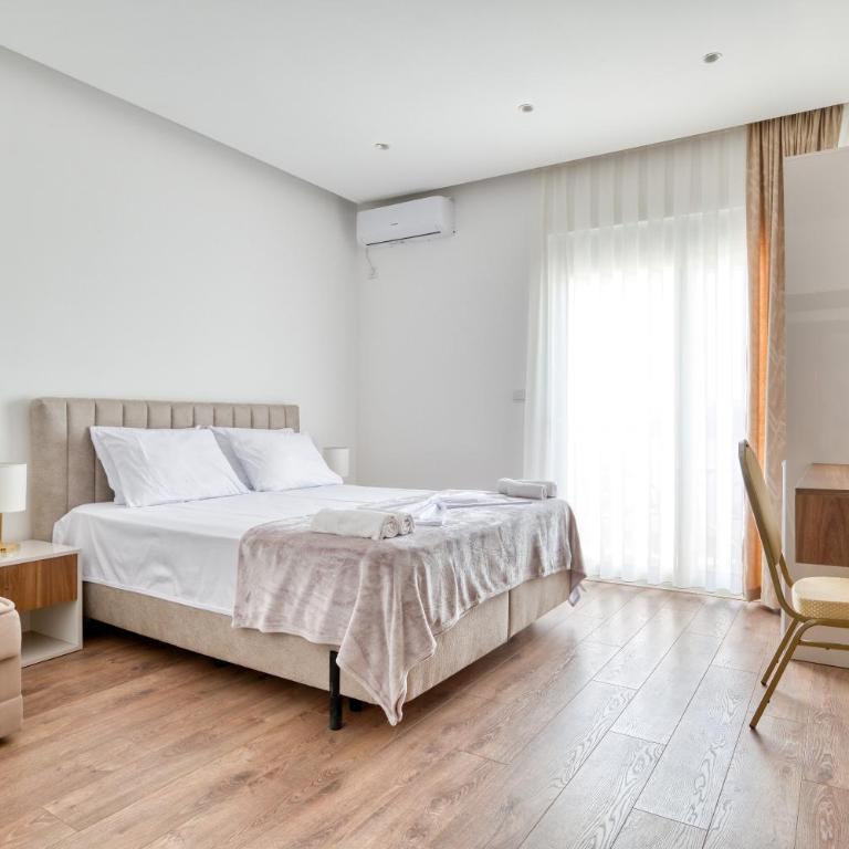 Aqua Lounge Aparthotel Ulcinj - Deluxe Triple Room - 16