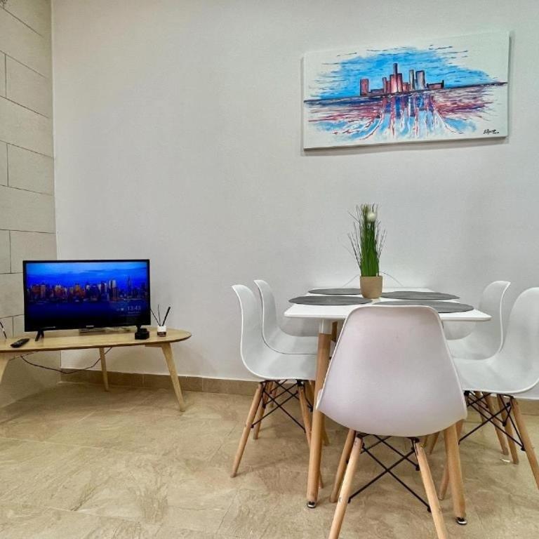 Carpe Diem Alicante apartamento Bajo - Two-Bedroom Apartment - 3