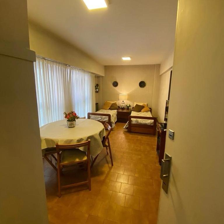 Depto luminoso & confortable en la PERLA - One-Bedroom Apartment - 4