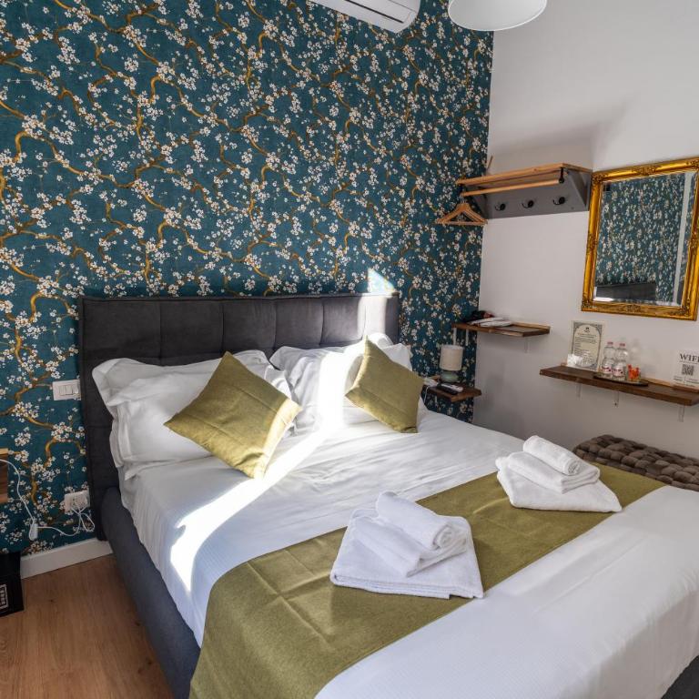 NOI Luxury rooms Colosseum - Camera Matrimoniale Budget - 11