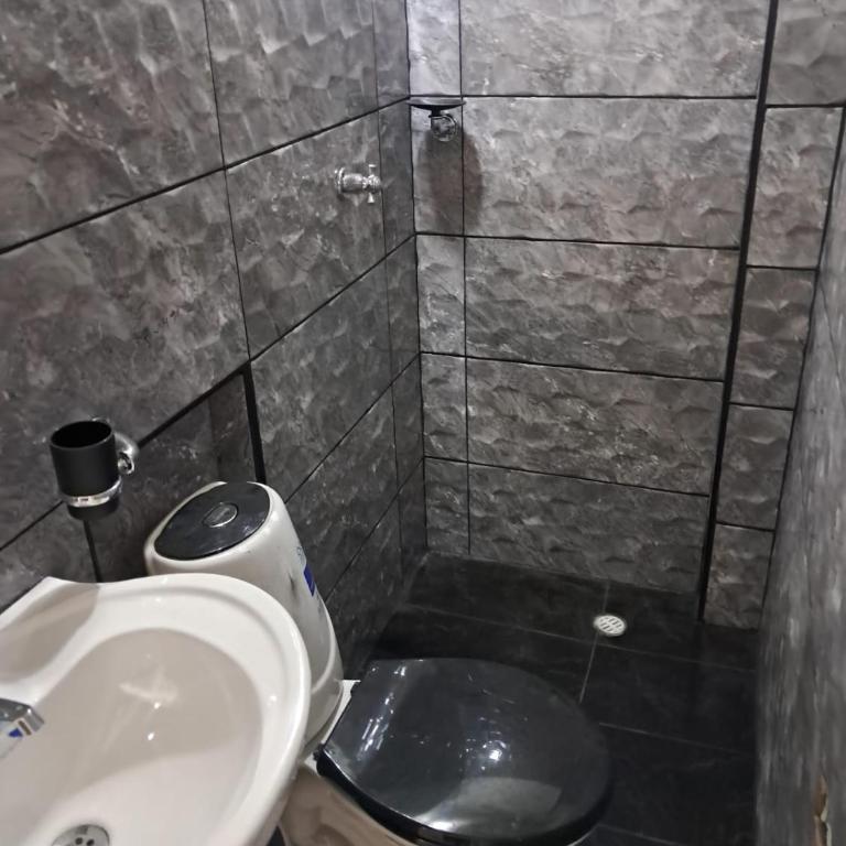 habitaciones amobladas - Habitación Doble - 1 o 2 camas - 7