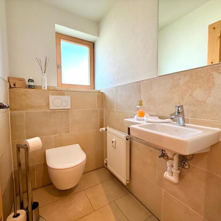 FeWo Berg-Faszination - Two-Bedroom Apartment with Mountain View - 2