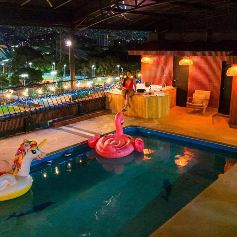 Alojamiento en Medellín con piscina privado, disponible Bad Bunny - PH8 - Casa de 3 dormitorios - 10