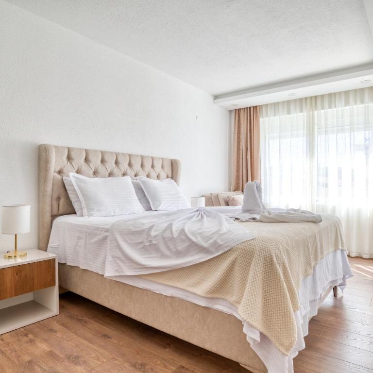 Aqua Lounge Aparthotel Ulcinj - Deluxe One-Bedroom Apartment - 23