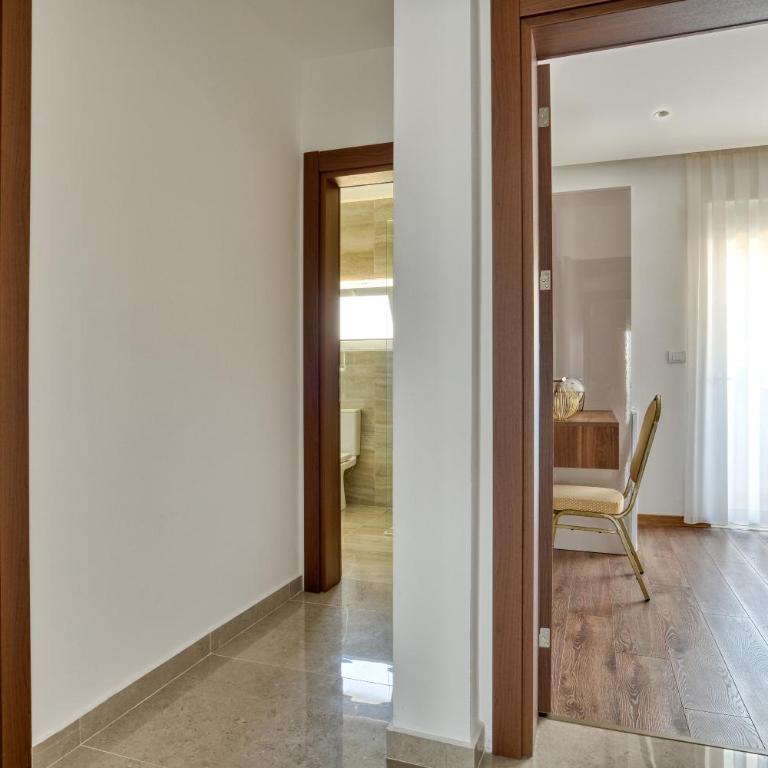 Aqua Lounge Aparthotel Ulcinj - Two-Bedroom Deluxe Apartment - 18