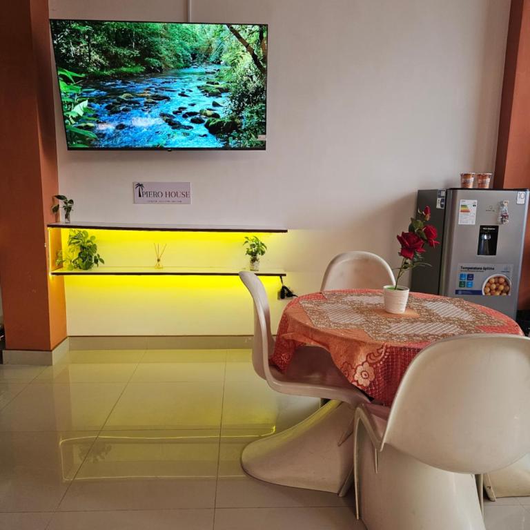 Familiar 1er piso - One-Bedroom House - 14