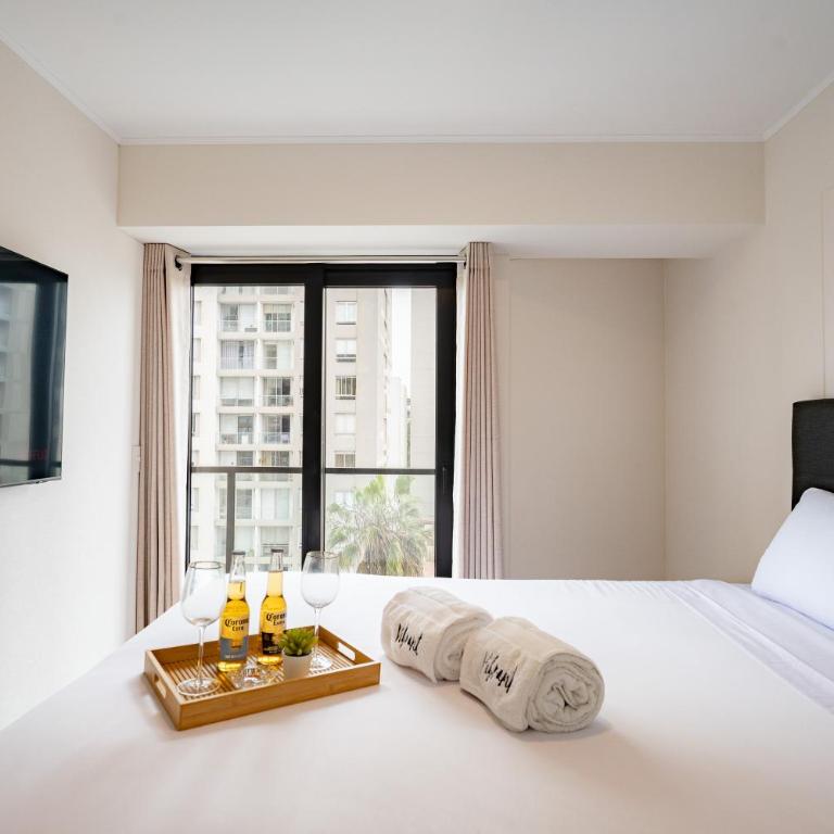 Artline Apartments by Vibrant - Deluxe One-Bedroom Apartment with City View - 4