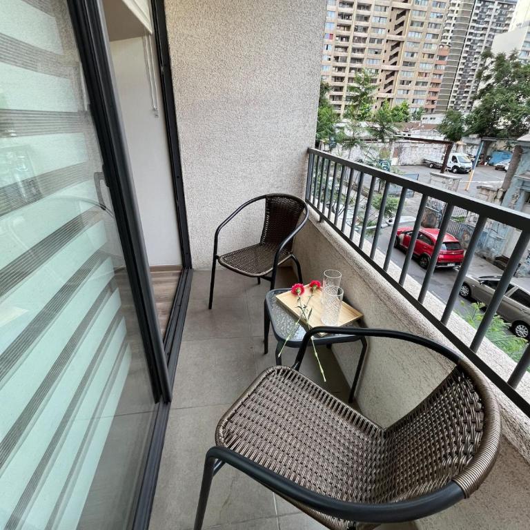 Santiago Centro Moderno Depto Amoblado 2 Dormitorios - Two-Bedroom Apartment - 51