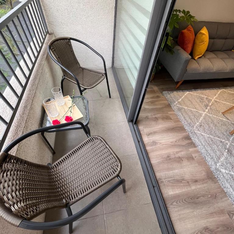 Santiago Centro Moderno Depto Amoblado 2 Dormitorios - Two-Bedroom Apartment - 53