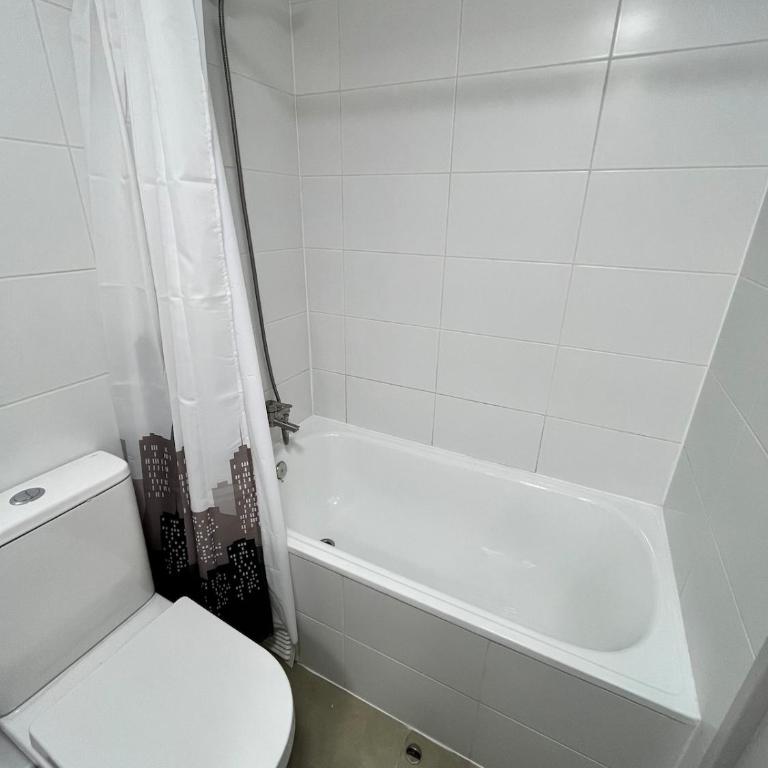 Santiago Centro Moderno Depto Amoblado 2 Dormitorios - Two-Bedroom Apartment - 47