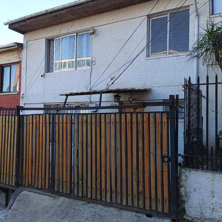 Alojamiento departamentito Viña del mar Chile Casa Segundo piso en arriendo completo - Two-Bedroom House - 2